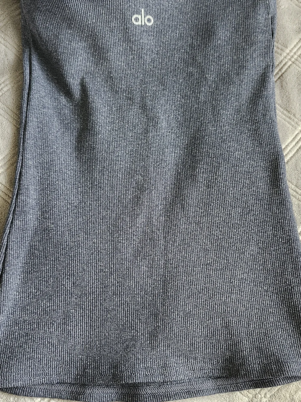 Alo Women's Gray V-Neck Ribbed Padded Crisscross Workout Yoga Tank Top Size XS